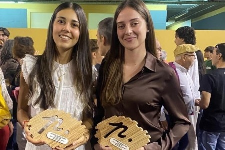 Dues alumnes de l'Escola Sant Gervasi Cooperativa guanyen el premi Salvador Reixach 2025